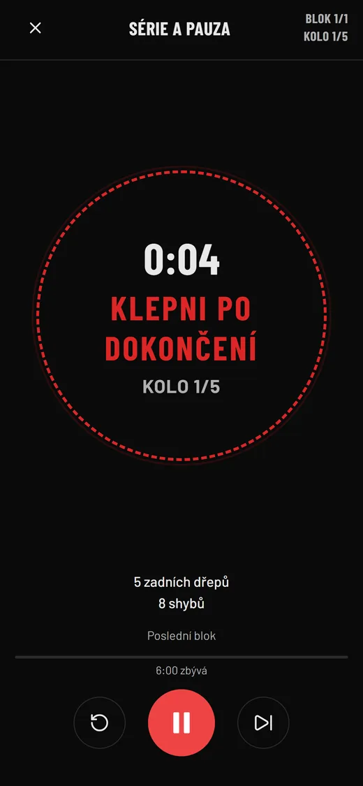 Běžící timer s blokem Rep & Rest a výzvou klepněte po dokončení